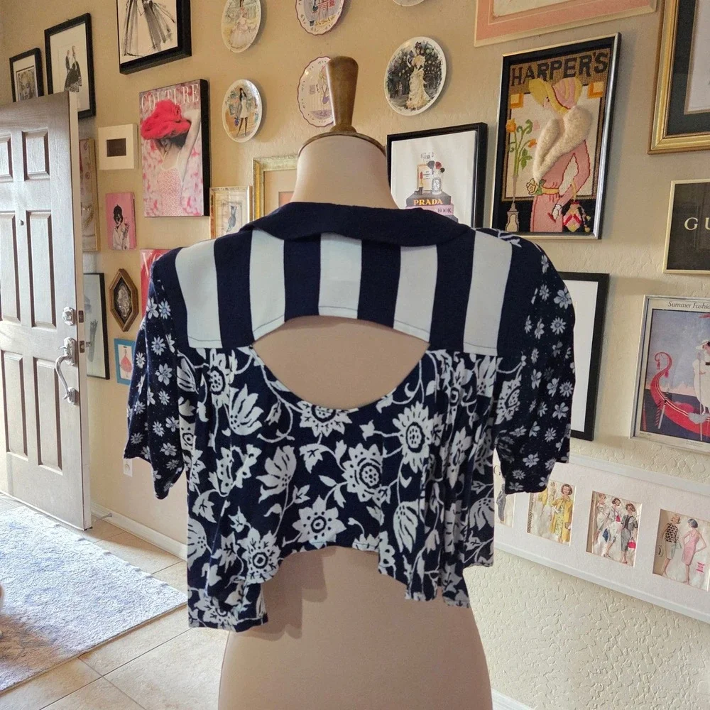 Vintage New Era Navy Floral 2 Piece Set Crop‎ Top Shorts Lace Trim Belted Medium